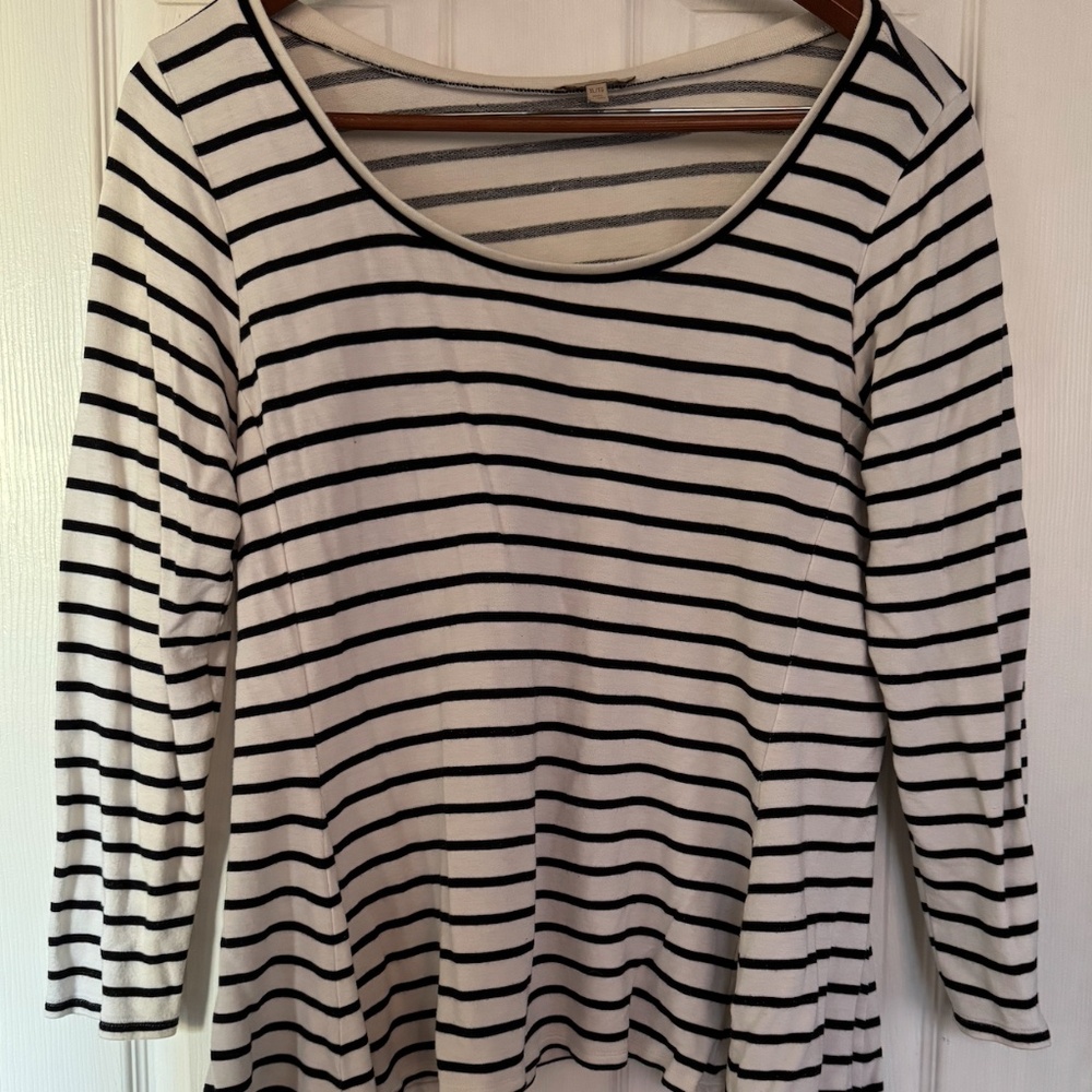 ANTHROPOLOGIE Bordeaux striped oversized swing tee similar to tuckernuck XL